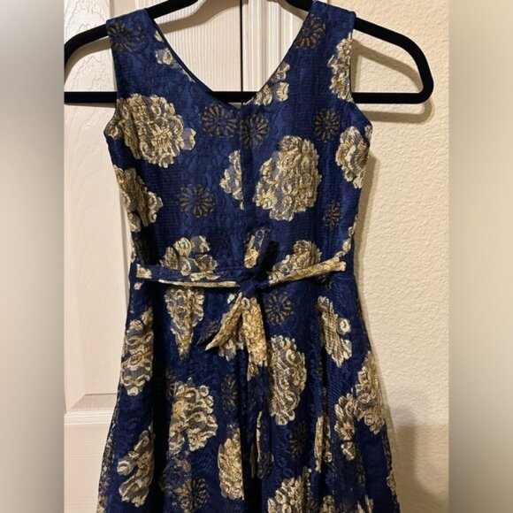 Girls blue and gold lace sleeveless maxi dress - excellent condition size L - Picture 3 of 6